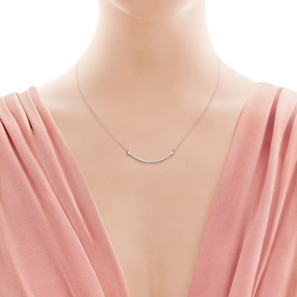 Tiffany & Co Smile Necklace, silver - Picture 2 of 7